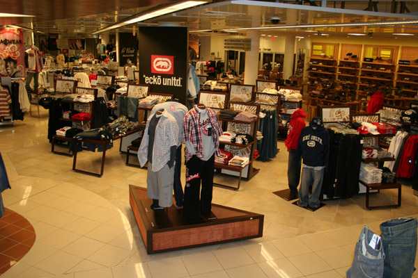Retail displays and fixtures in stainless steel, wood and other metals by Specialty Welding and Fabricating of NY